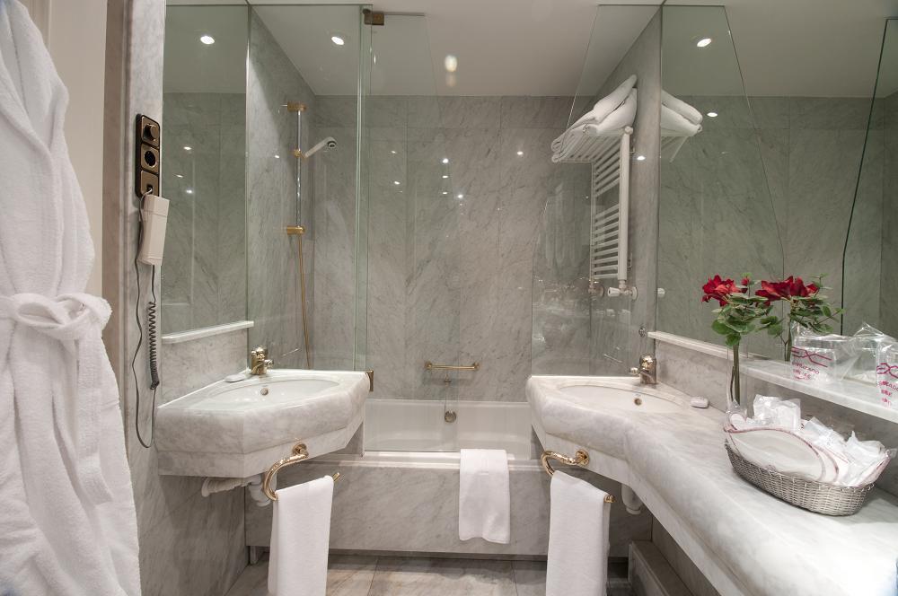 Foxa 25 Hotel Madrid Luaran gambar