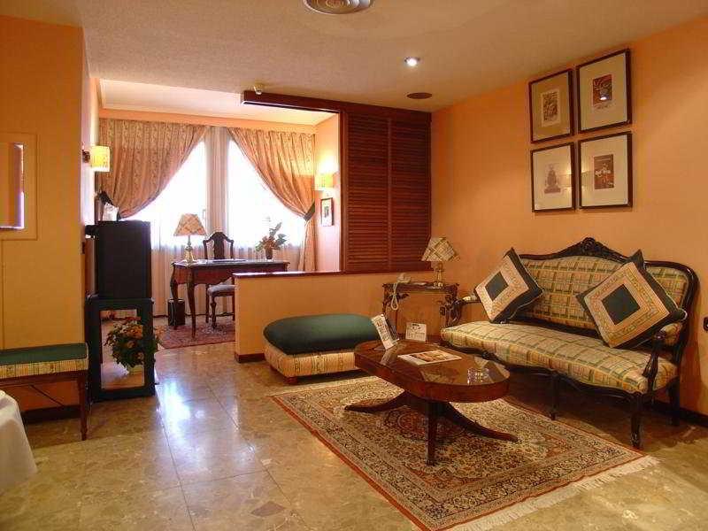 Foxa 25 Hotel Madrid Dalaman gambar