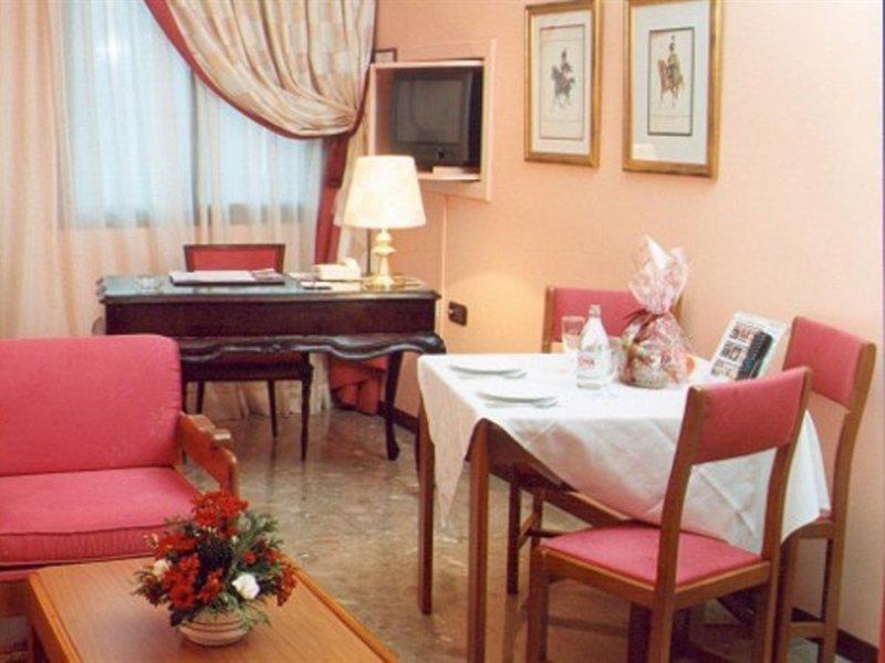 Foxa 25 Hotel Madrid Luaran gambar